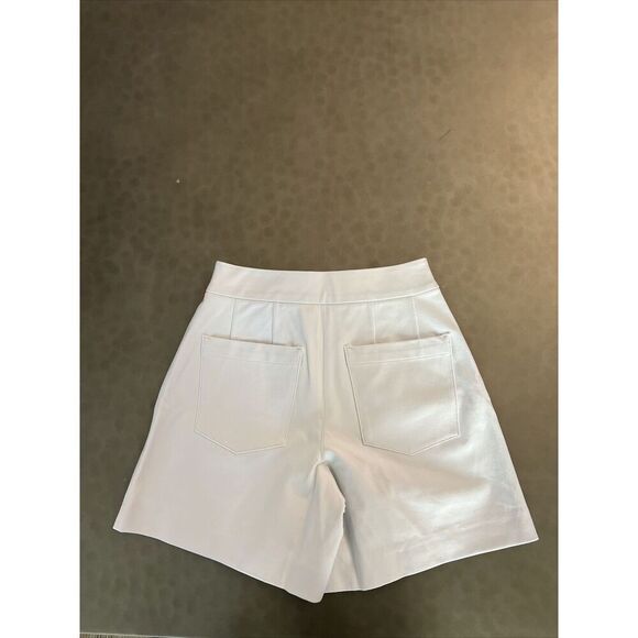 Spanx 20375 Sz Medium On the Go 6" Shorts Classic White Silver Lining Technology - Picture 2 of 16